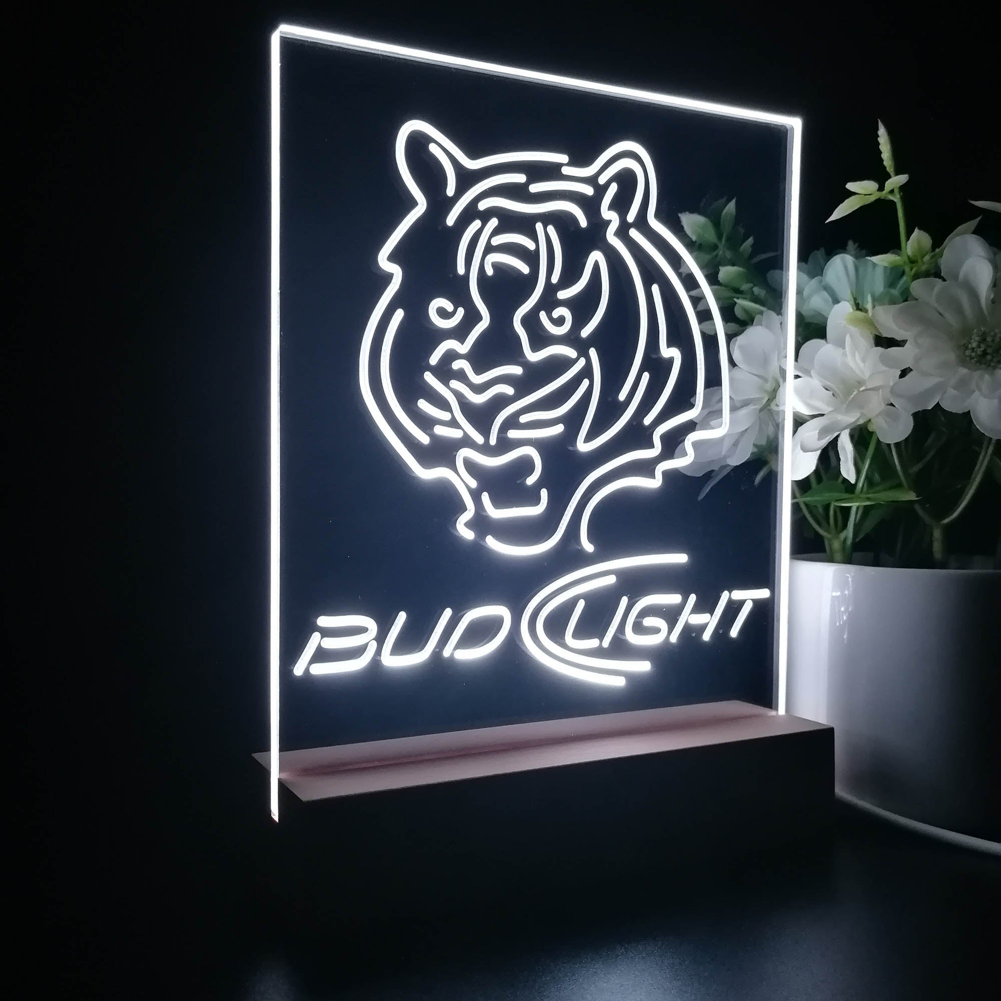 Bud Light Cincinnati Bengals 3D Illusion Night Light Desk Lamp