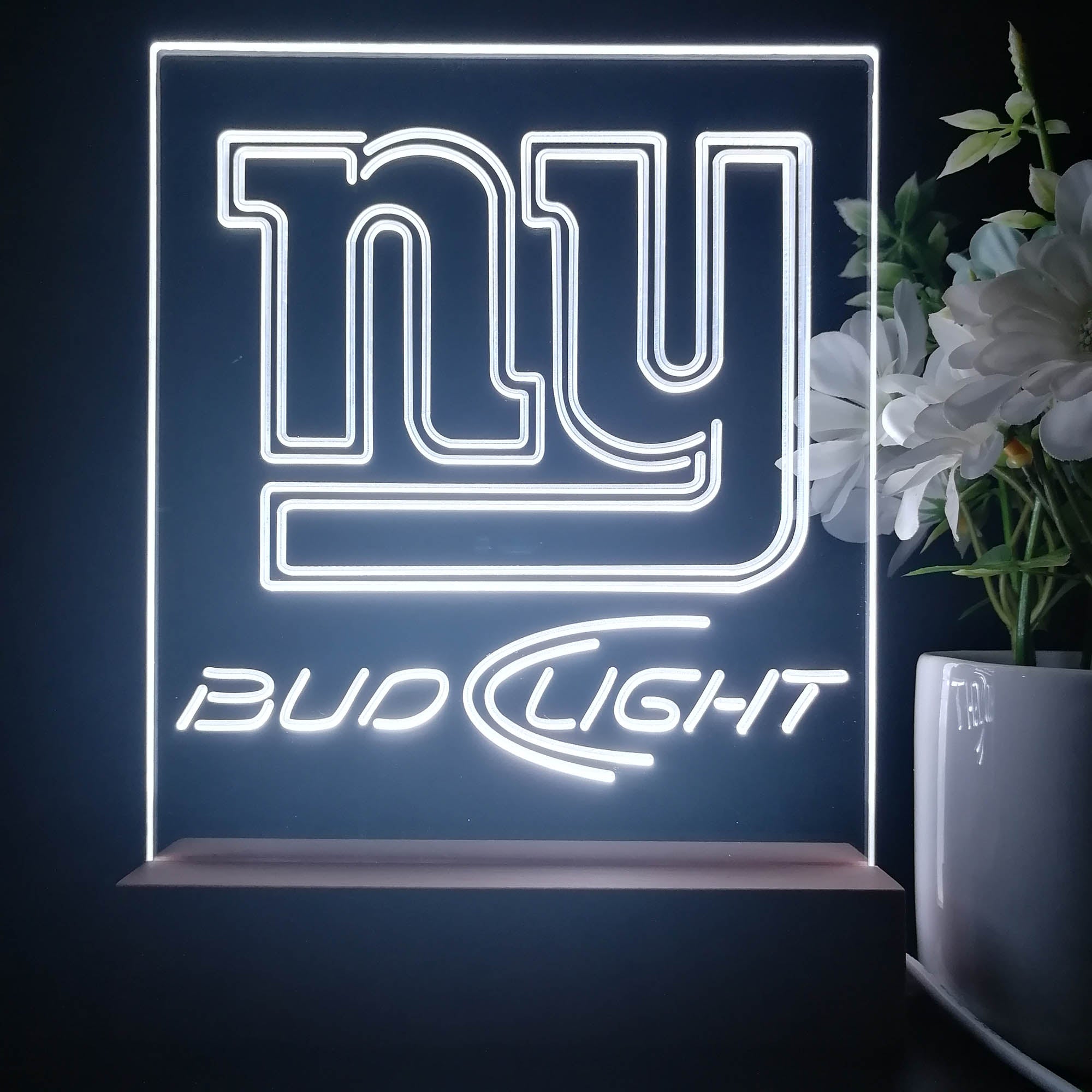 Bud Light New York Giants 3D Illusion Night Light Desk Lamp