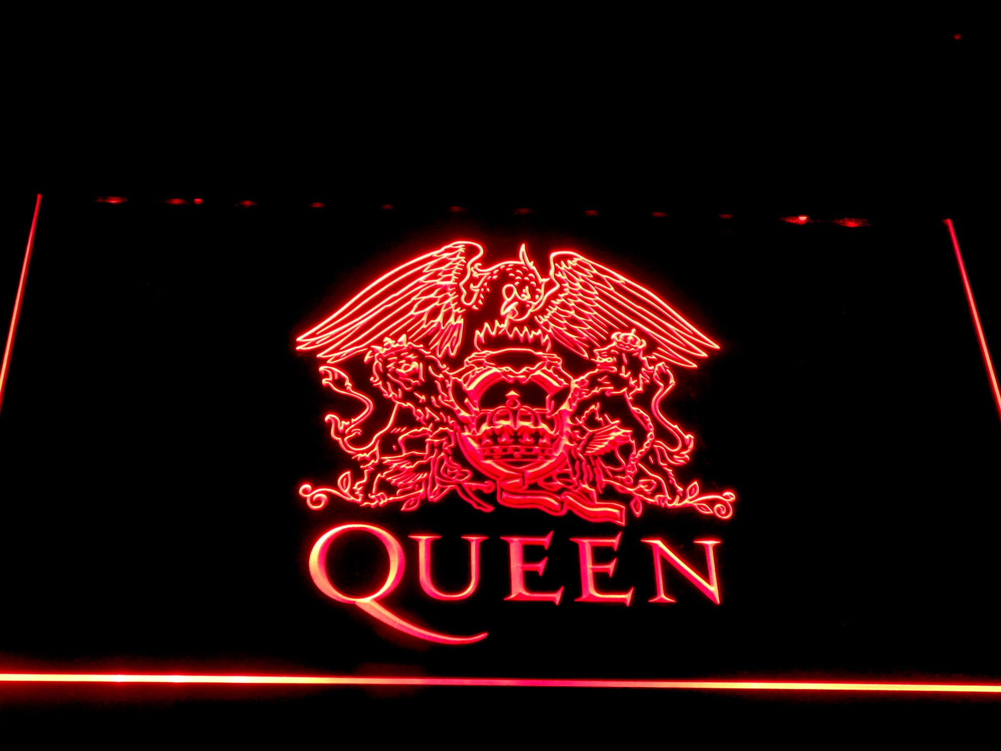 Queen Neon Sign - LED LAB CAVE