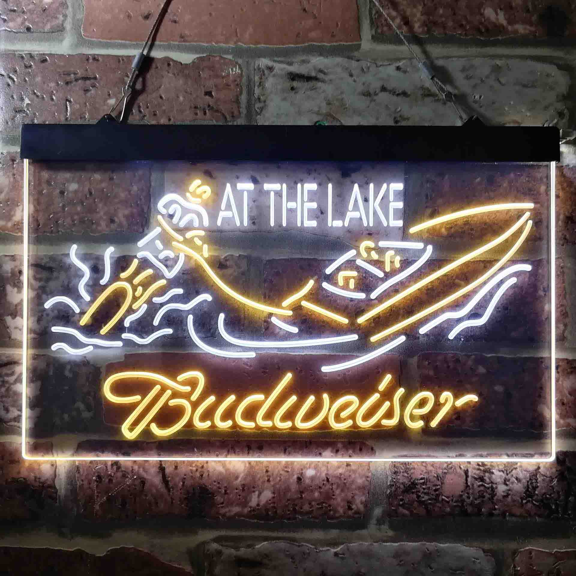 ネオン湖のLEDサインでバドワイザー